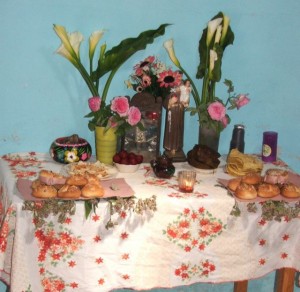 Children's Altar - Day of the Dead  ©John Lamkin